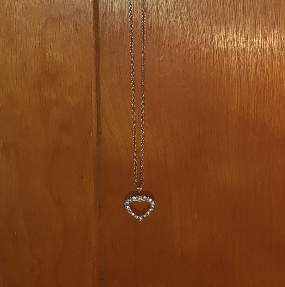 BEAUTIFUL VINTAGE HEART SILVER TONE NECKLACE! ☆☆3FOR$25☆☆ - Picture 2 of 5